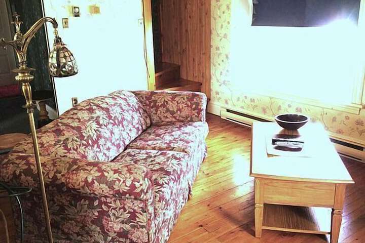 Room 84 of 148