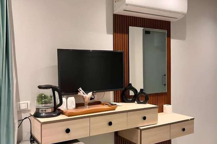 Room 46 of 83