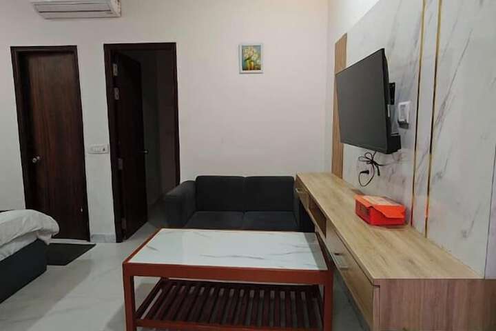 Room 17 of 54