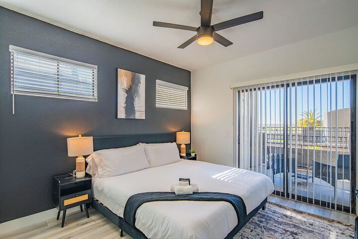 Room 2 of 193