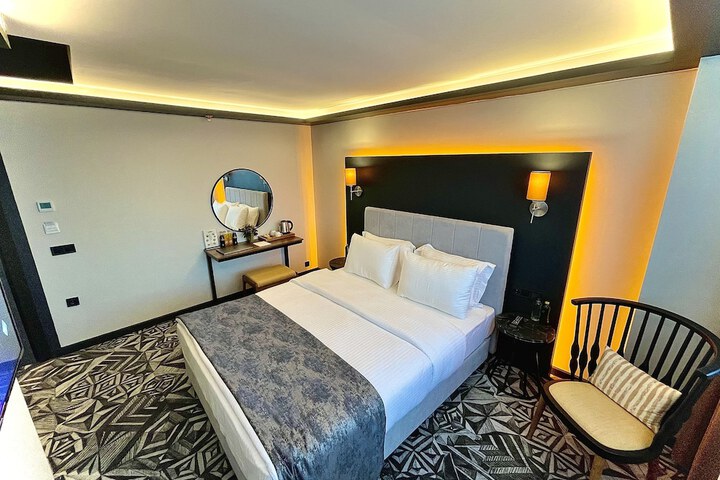 Room 14 of 47