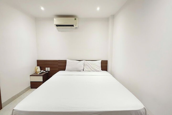 Room 14 of 32