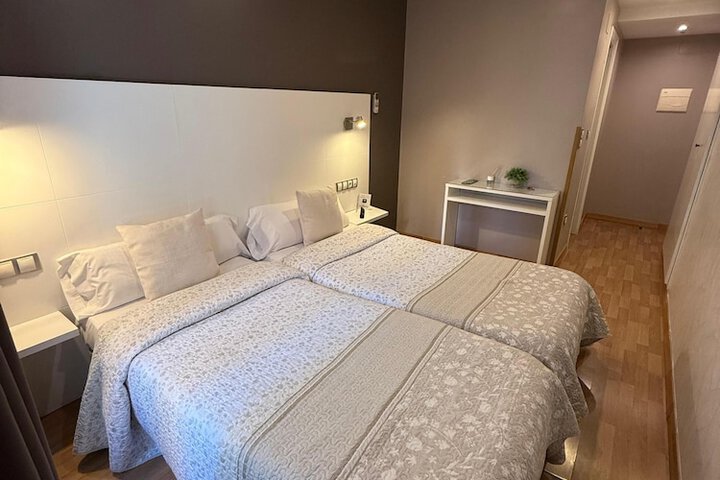 Room 28 of 101