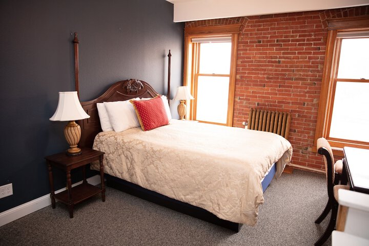Room 50 of 120