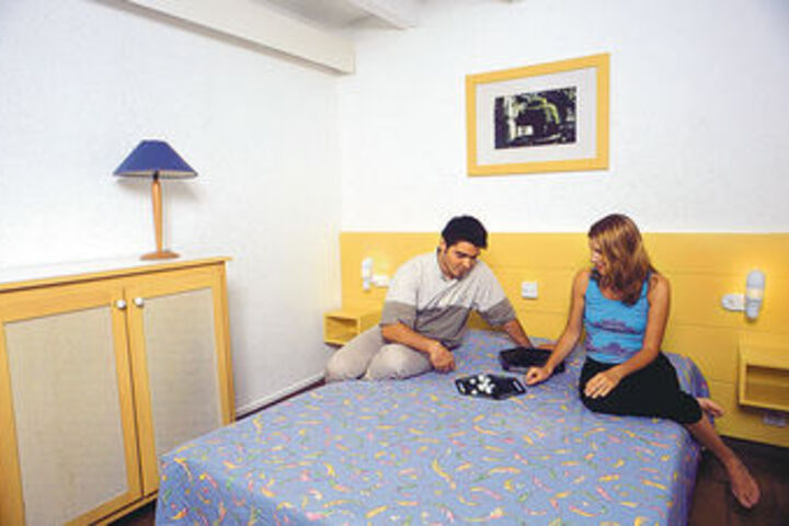Room 3 of 11