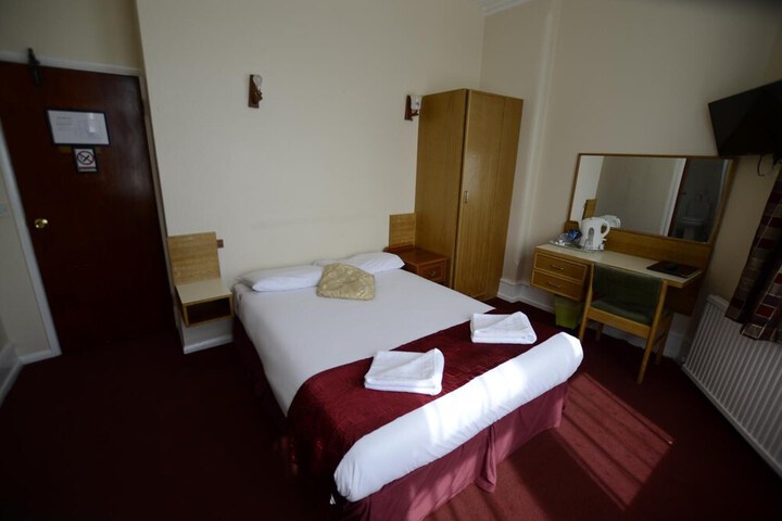 Room 29 of 40