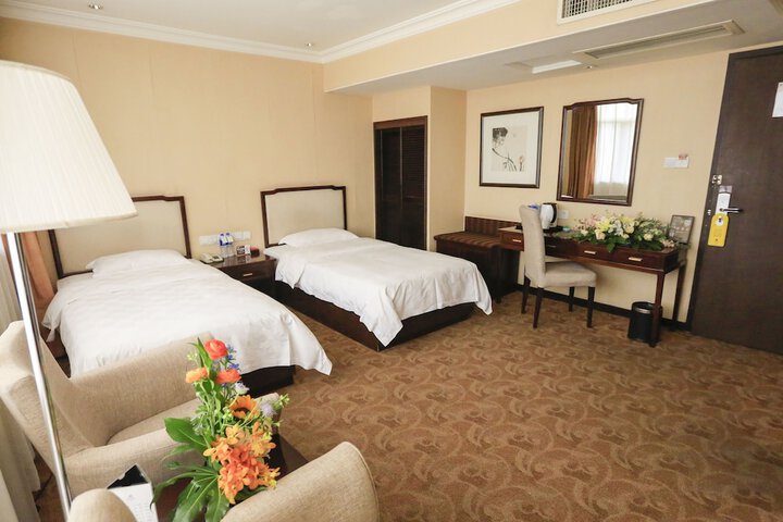 Room 16 of 45