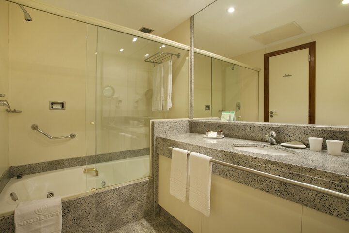 Clean Restrooms