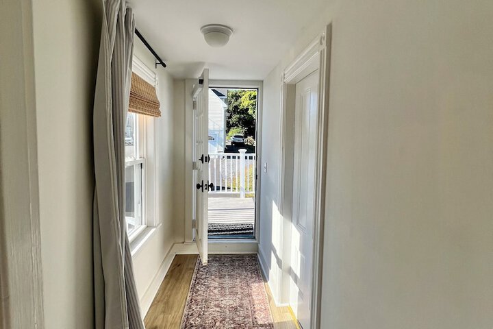Room 31 of 106