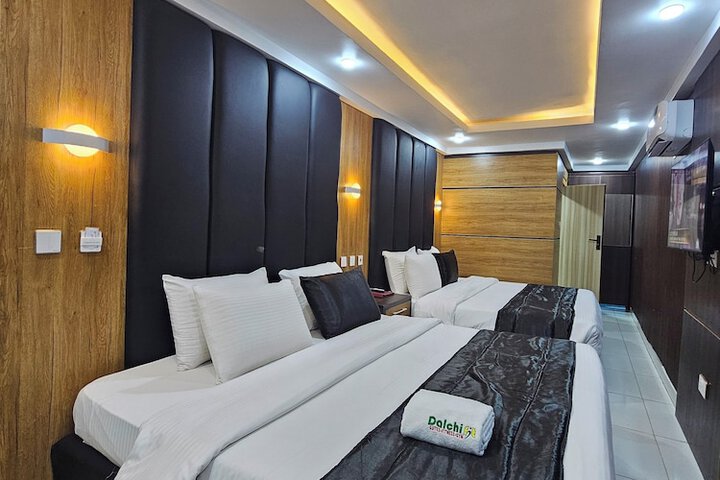 Room 44 of 79