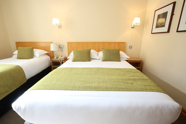 Room 6 of 35