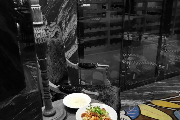 Dining 62 of 80