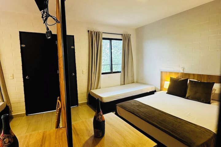 Room 36 of 94