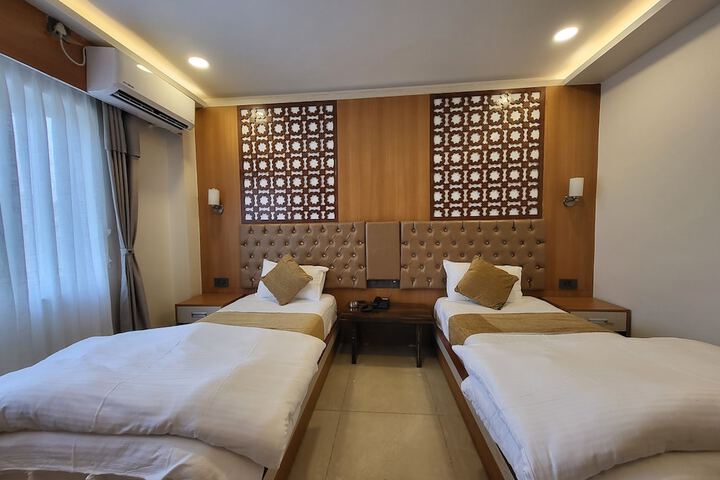 Room 25 of 75