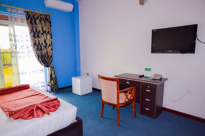 Room 17 of 47