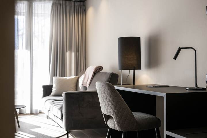 Room 35 of 104