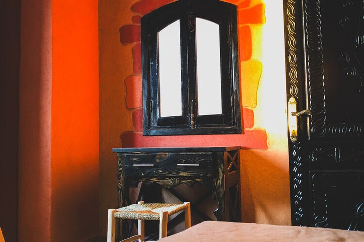 Room 11 of 26