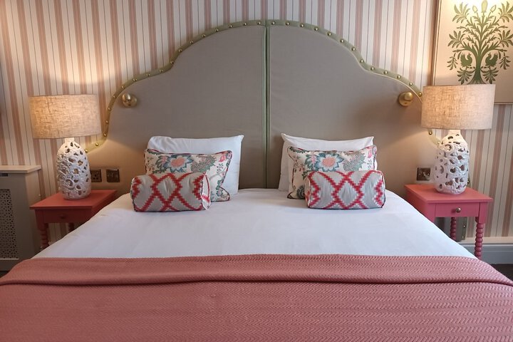 Room 8 of 71
