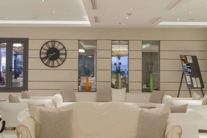 Guest Lobby