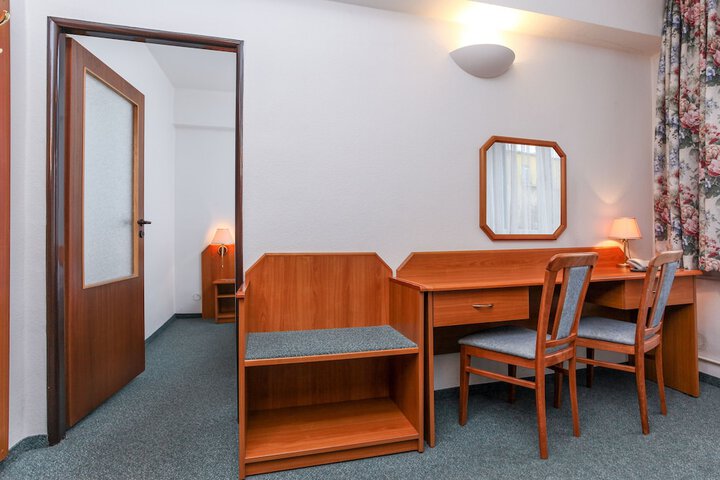 Room 54 of 137