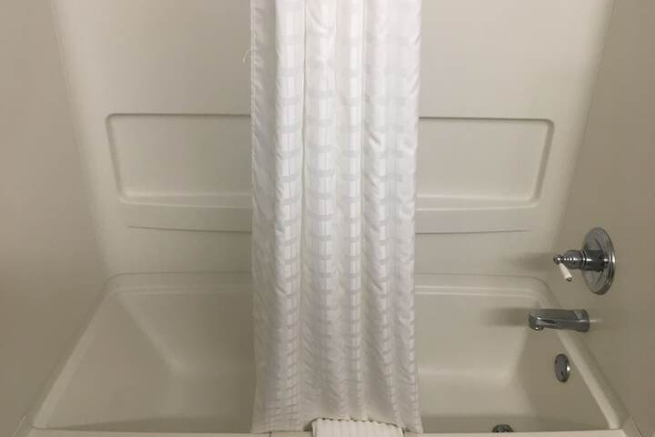 1 King Bed (1 of 23)