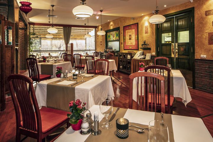 Dining 52 of 79