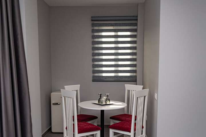 Room 46 of 72