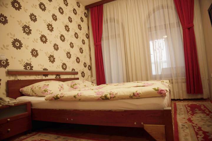 Room 5 of 47