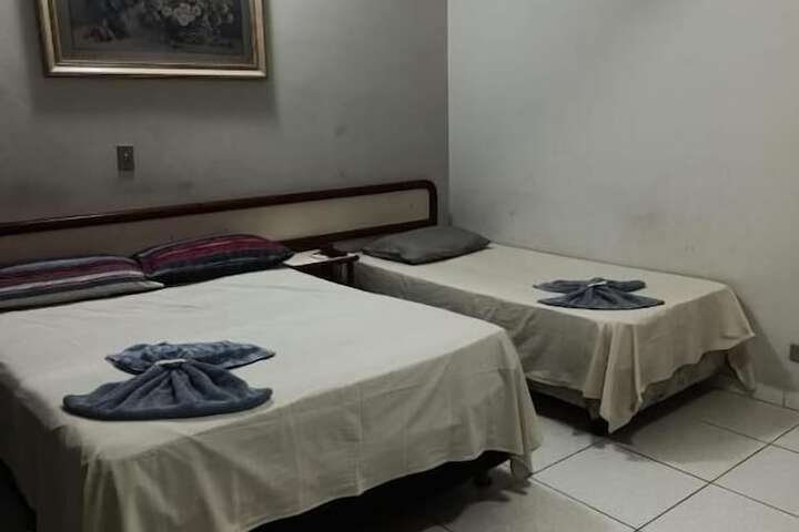 Room 16 of 34