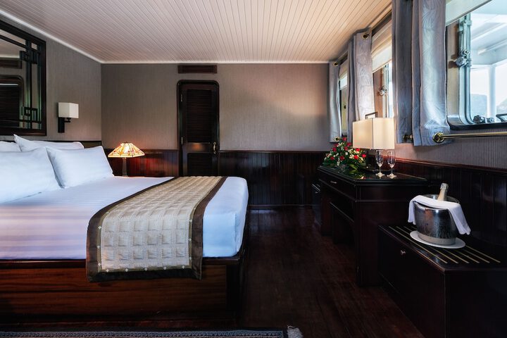 Room 4 of 75