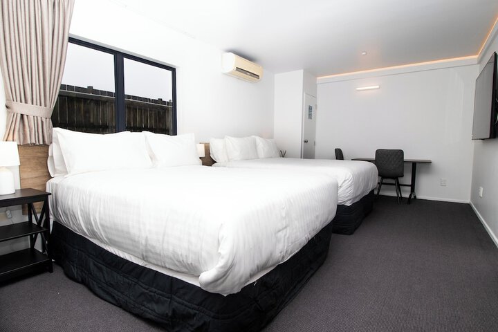 Room 6 of 22