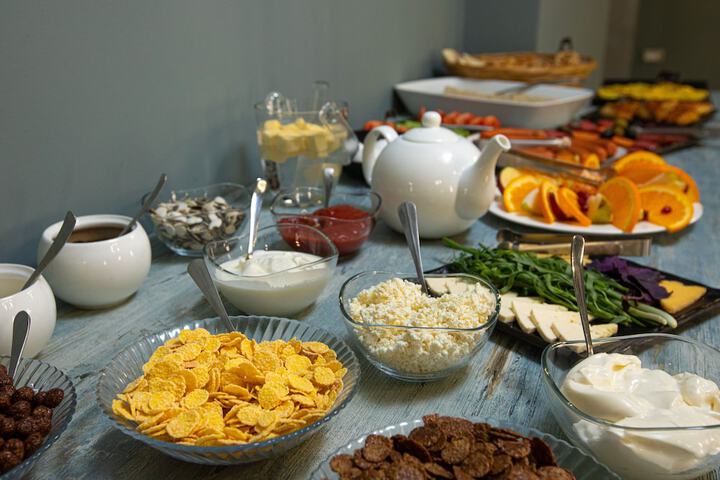 Breakfast/Coffee Service 161 of 196