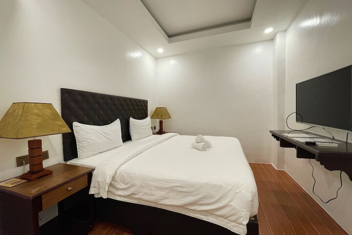 Room 25 of 79
