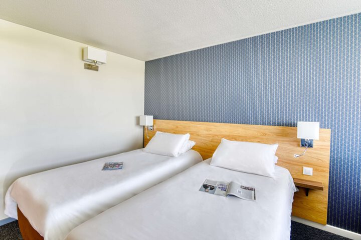 Room 7 of 39