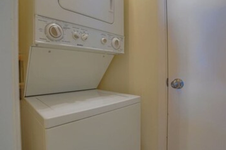 Laundry 20 of 44