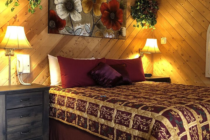 Room 2 of 39
