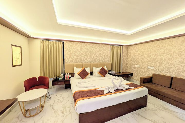 Room 53 of 184