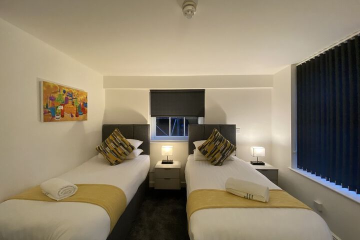 Room 18 of 37
