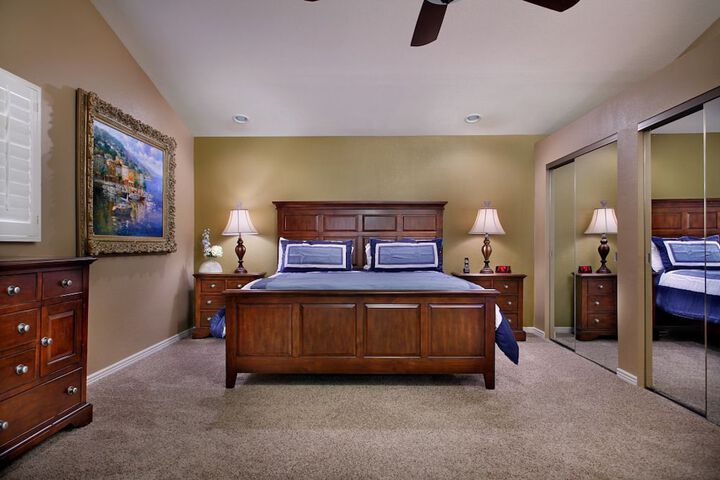Room 2 of 28