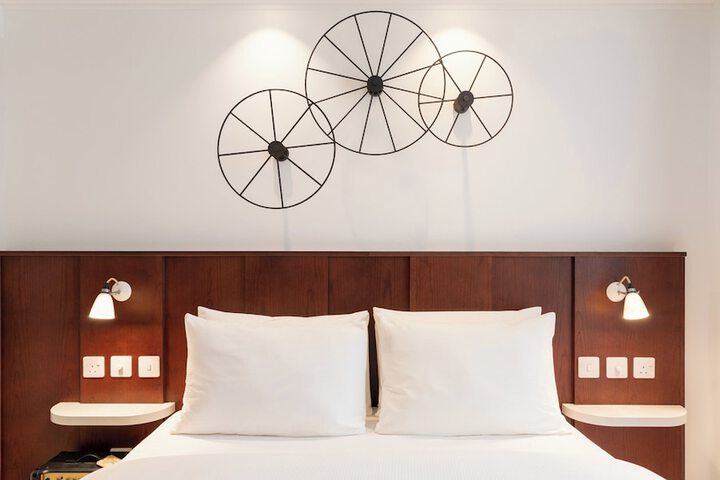 Room 19 of 65