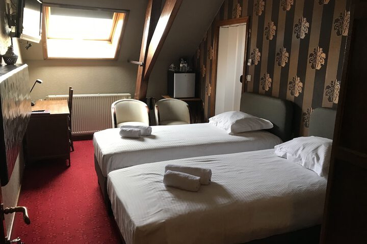 Room 13 of 47