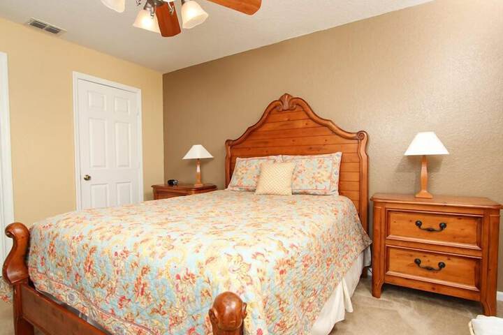 Room 3 of 25