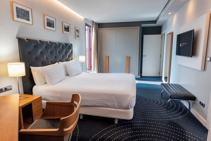 Room 48 of 72