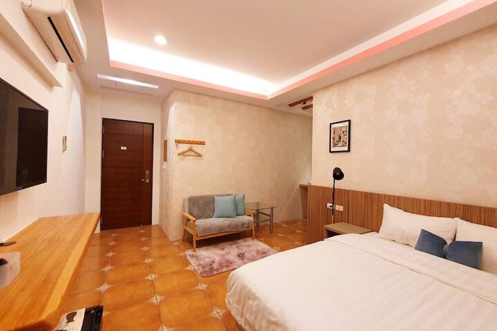Room 17 of 62