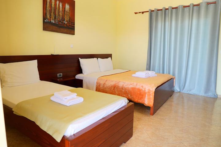 Room 20 of 245