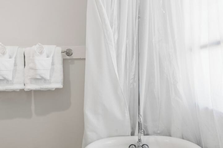 Room 55 of 84