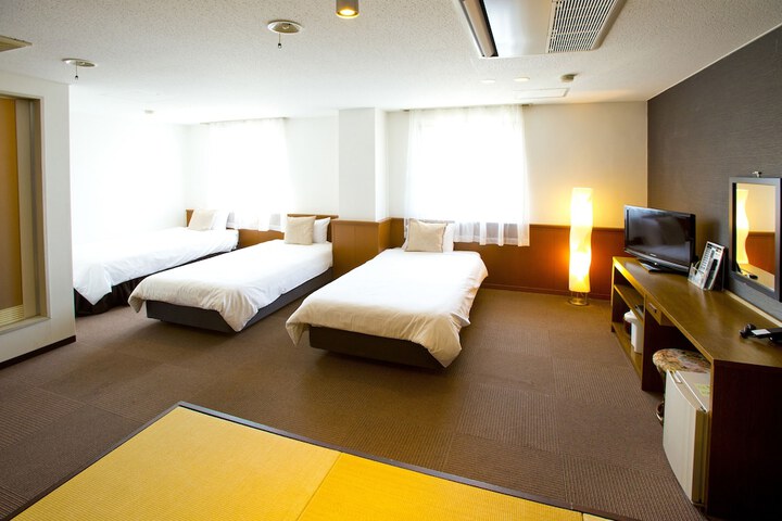 Room 13 of 68