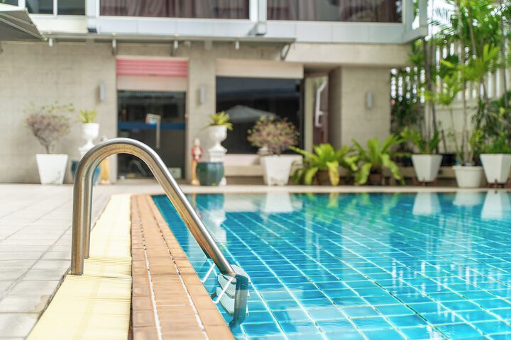 Pool 57 of 140