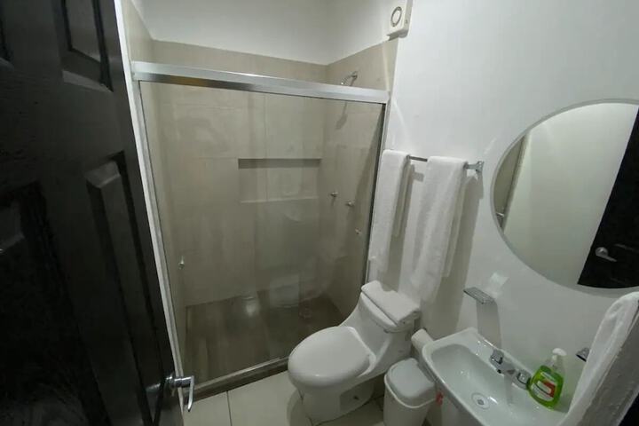 Room 7 of 14
