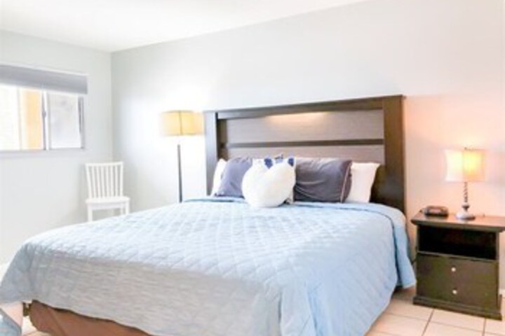 Room 25 of 25